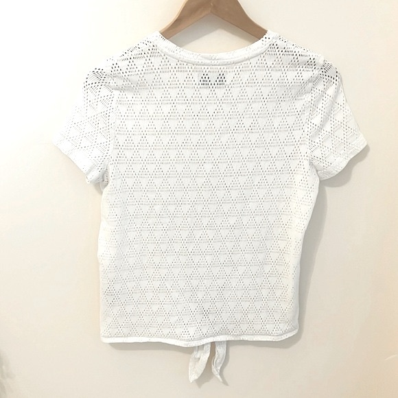 Madewell Texture & Thread Modern Tie Front Tee in Geo-eyelet White Size Medium - Picture 6 of 7